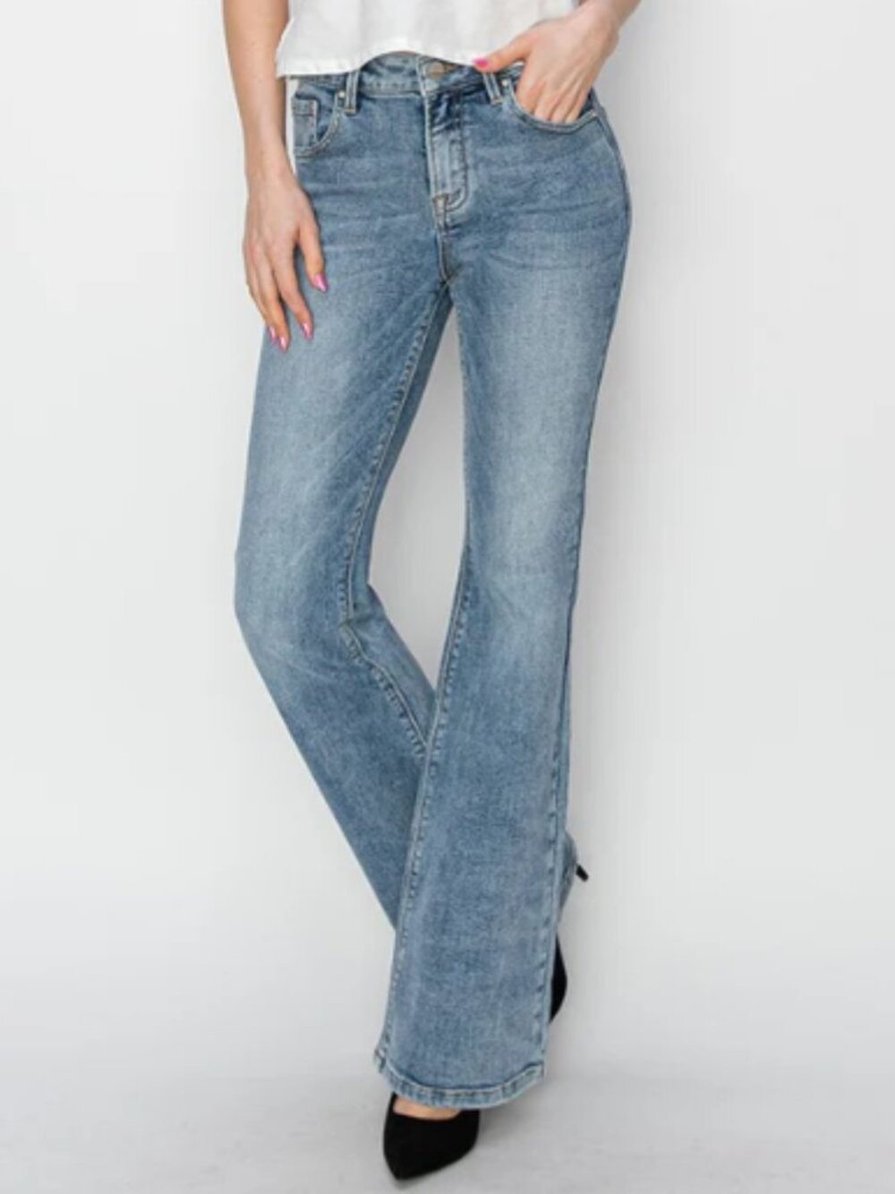 NWT Risen Jeans Mid-Rise Basic Flare Leg Jeans 33" Inseam RDP5740 - Women 7 / 28